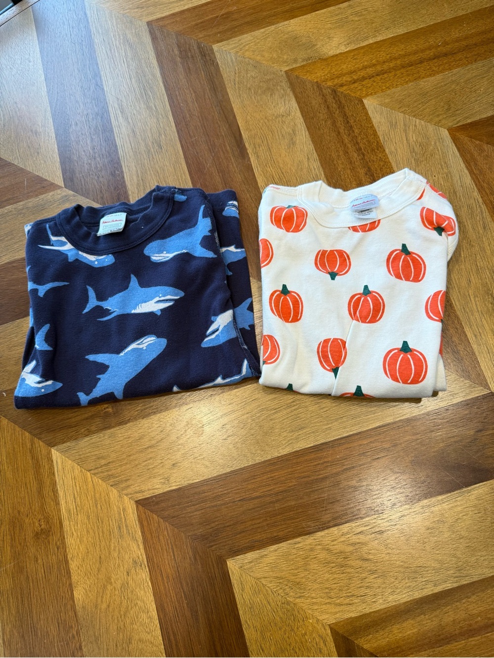 Hanna Andersson Navy Shark Pajama Top & White Pumpkin Print Pajama Top